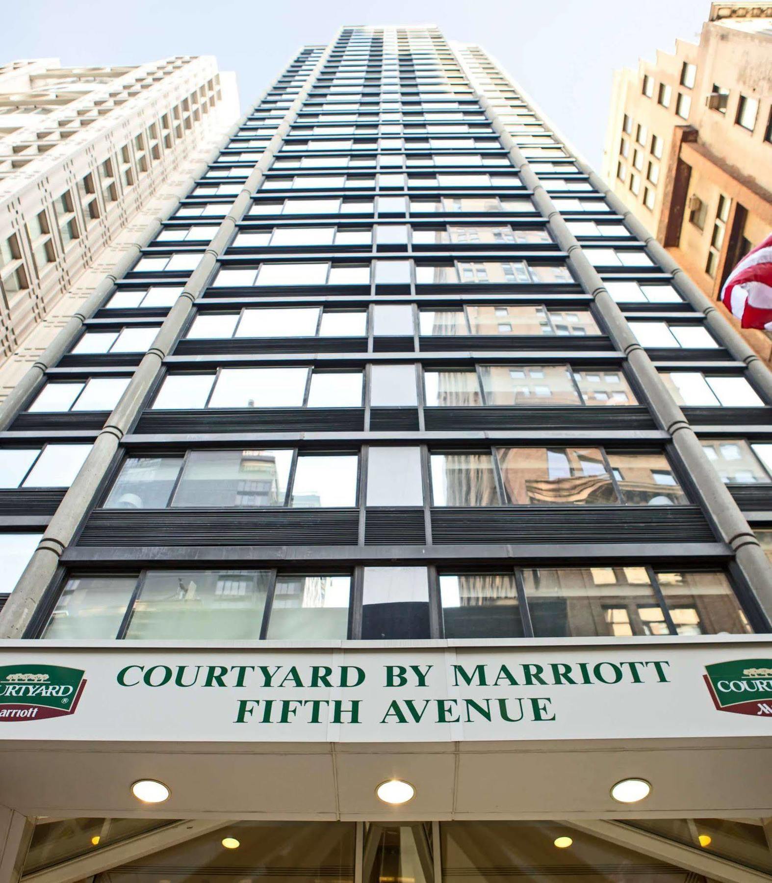 คอร์ตยาร์ด นิวยอร์ก แมนแฮตตัน/ฟิฟท์ อเวนิว Hotel ภายนอก รูปภาพ